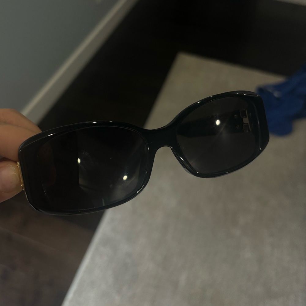 Lv Authentic Sun Glasses